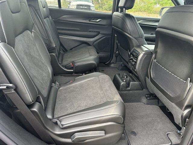 new 2025 Jeep Grand Cherokee L car, priced at $37,730