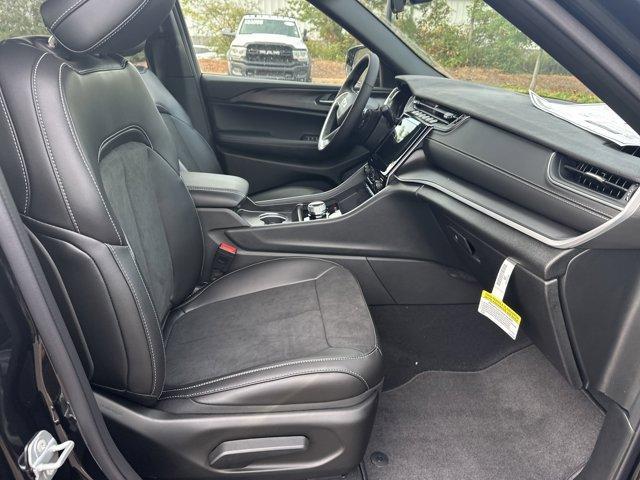 new 2025 Jeep Grand Cherokee L car, priced at $37,730