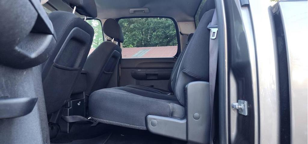 used 2013 GMC Sierra 1500 car, priced at $13,998