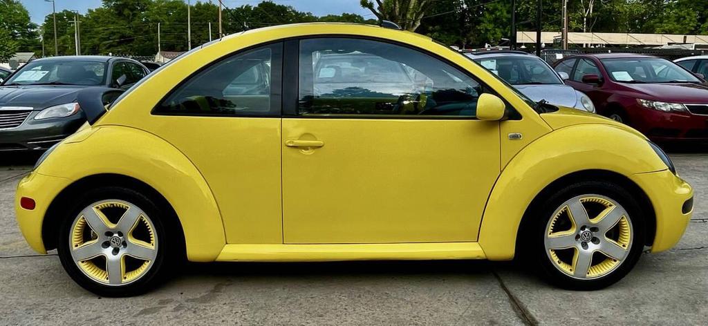 used 2002 Volkswagen New Beetle car, priced at $5,298