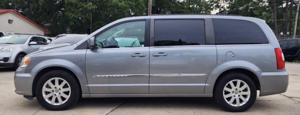 used 2016 Chrysler Town & Country car, priced at $7,798