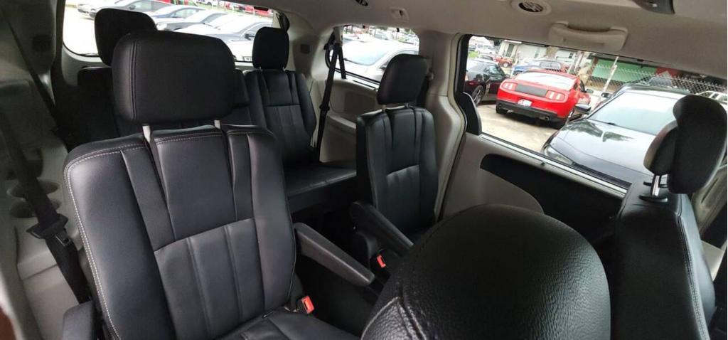 used 2016 Chrysler Town & Country car, priced at $7,798