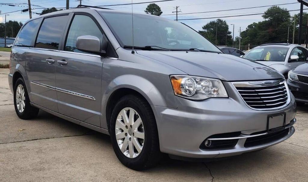 used 2016 Chrysler Town & Country car, priced at $7,798