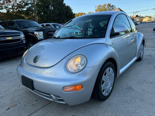 used 2000 Volkswagen New Beetle car, priced at $7,498