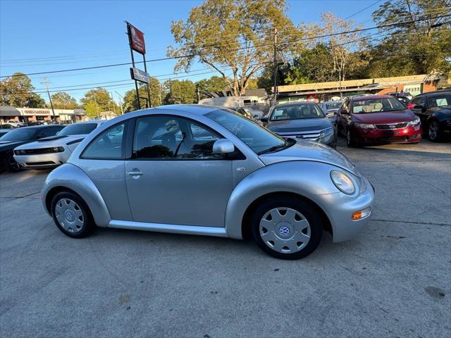 used 2000 Volkswagen New Beetle car, priced at $7,498