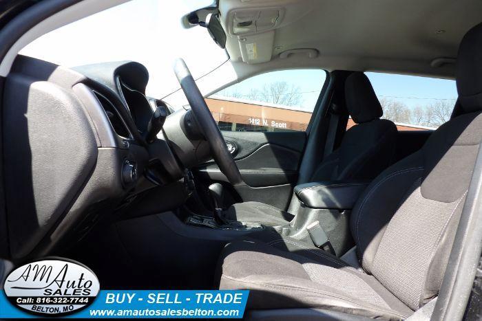 used 2019 Jeep Cherokee car, priced at $10,984