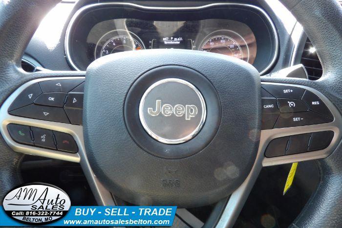 used 2019 Jeep Cherokee car, priced at $10,984