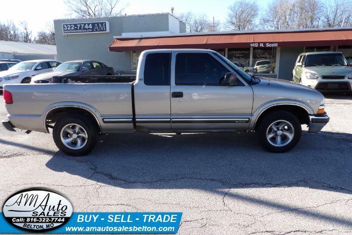 used 2002 Chevrolet S-10 car, priced at $2,984