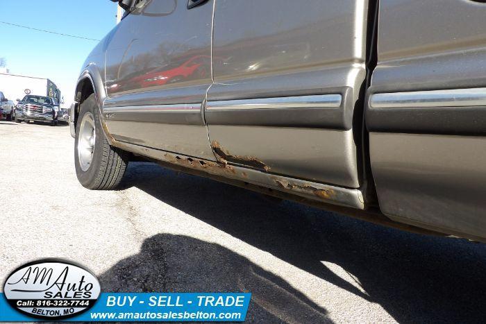 used 2002 Chevrolet S-10 car, priced at $2,984