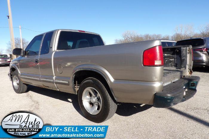 used 2002 Chevrolet S-10 car, priced at $2,984