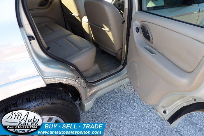 used 2005 Ford Escape car, priced at $5,984