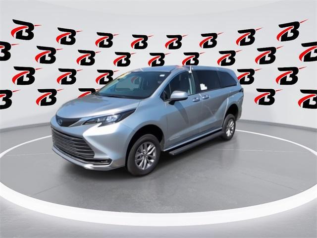 used 2024 Toyota Sienna car, priced at $67,997