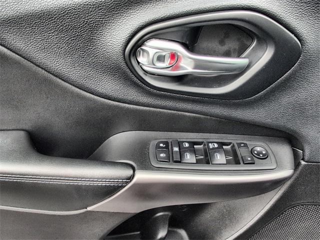 used 2019 Jeep Cherokee car, priced at $12,389