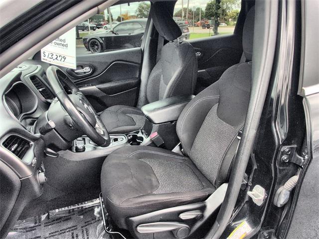 used 2019 Jeep Cherokee car, priced at $12,389