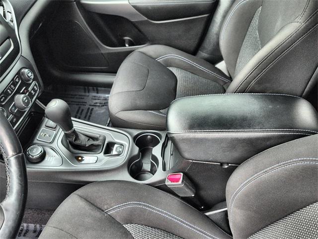 used 2019 Jeep Cherokee car, priced at $12,389