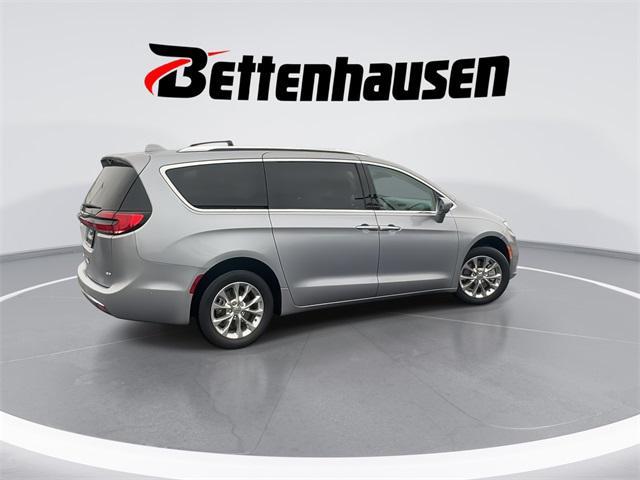 used 2021 Chrysler Pacifica car, priced at $29,983