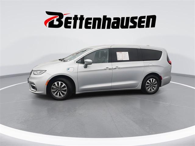 used 2022 Chrysler Pacifica Hybrid car, priced at $22,340