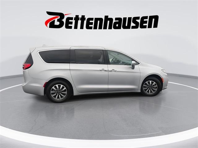 used 2022 Chrysler Pacifica Hybrid car, priced at $22,340