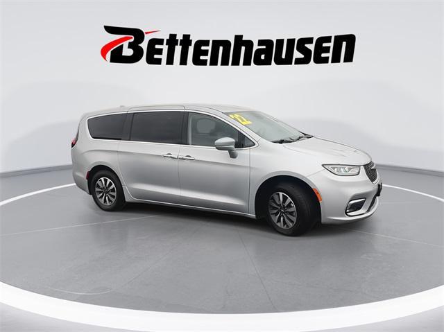 used 2022 Chrysler Pacifica Hybrid car, priced at $22,340