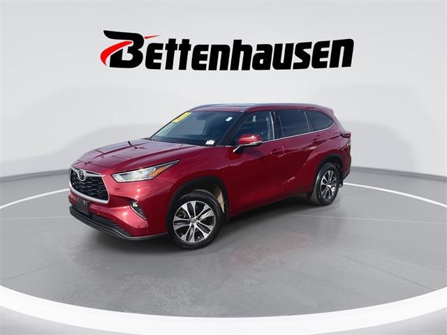 used 2020 Toyota Highlander car, priced at $27,990