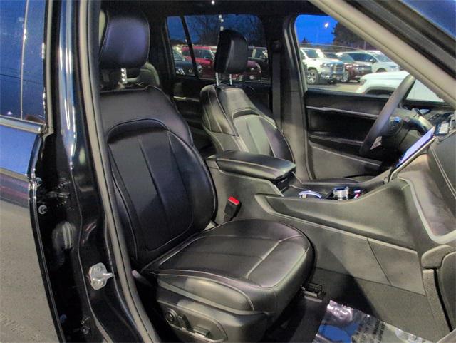 used 2024 Jeep Grand Cherokee car, priced at $37,999