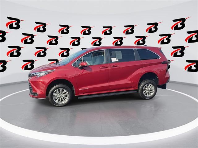 used 2024 Toyota Sienna car, priced at $69,900