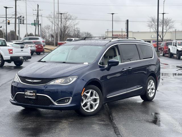 used 2017 Chrysler Pacifica car, priced at $14,990