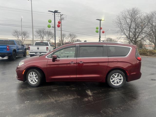 used 2021 Chrysler Pacifica car, priced at $22,119