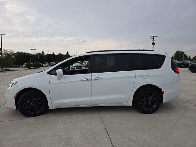 used 2021 Chrysler Pacifica car, priced at $22,158