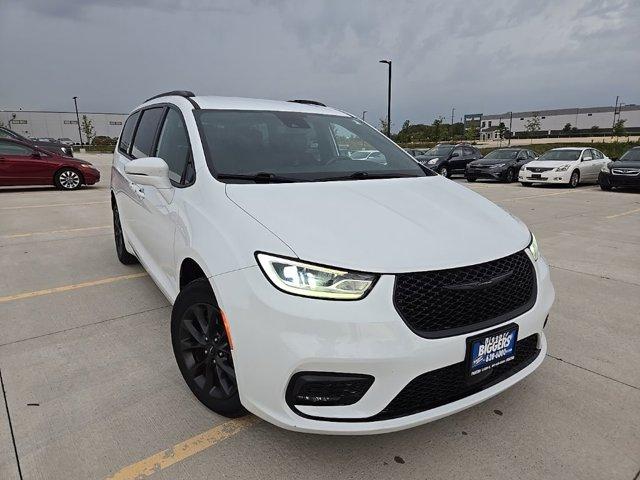 used 2021 Chrysler Pacifica car, priced at $22,158
