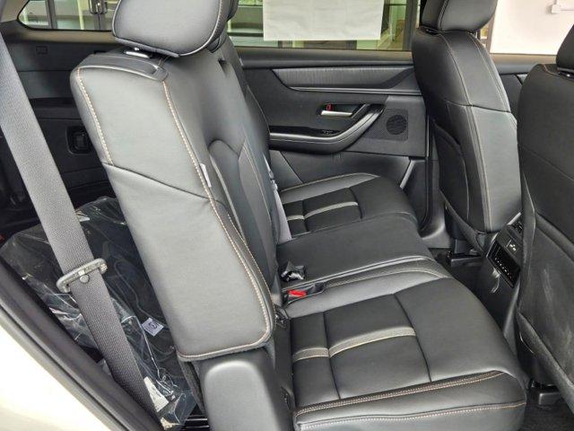 new 2025 Mazda CX-90 car, priced at $39,073