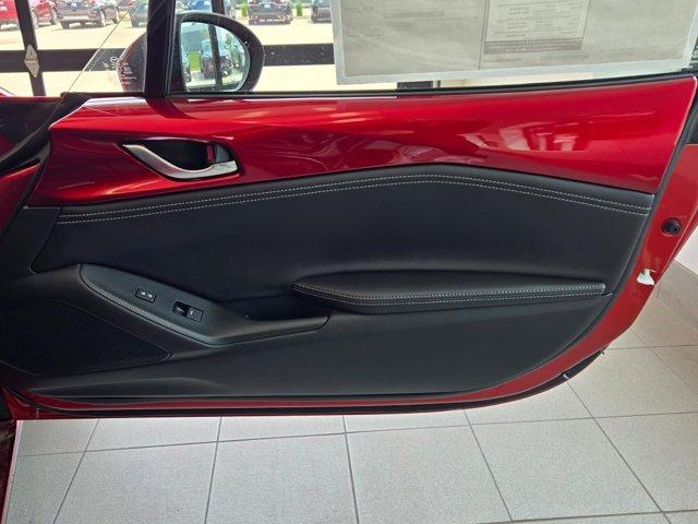 new 2025 Mazda MX-5 Miata RF car