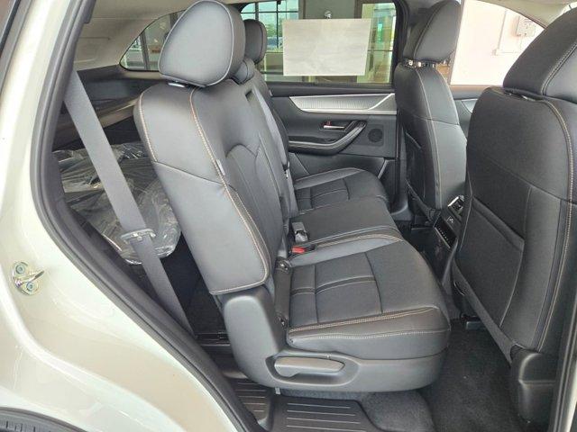 new 2025 Mazda CX-70 car, priced at $47,195