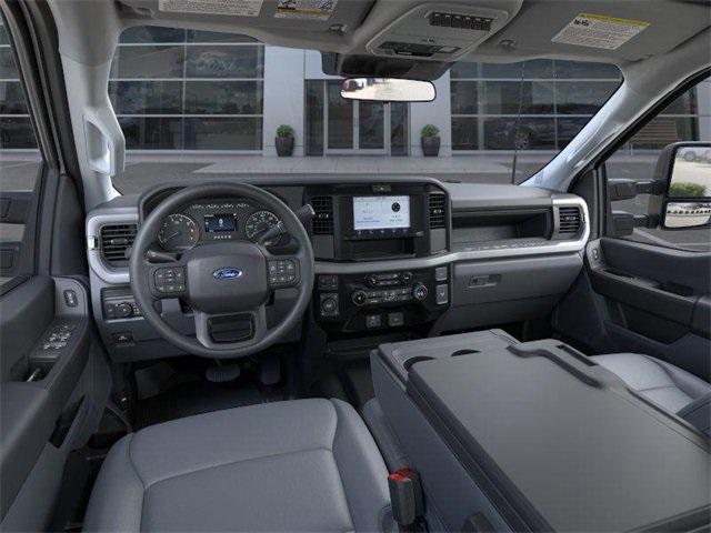 new 2025 Ford F-250 car, priced at $54,812
