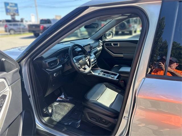 used 2022 Ford Explorer car, priced at $29,996