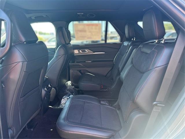 new 2025 Ford Explorer car, priced at $59,460