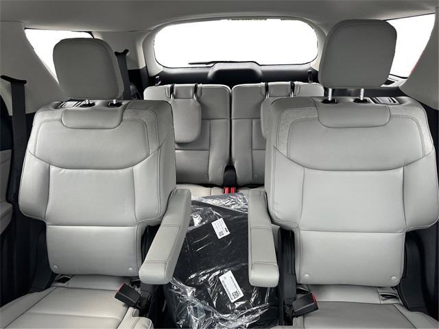 new 2025 Ford Explorer car, priced at $45,708