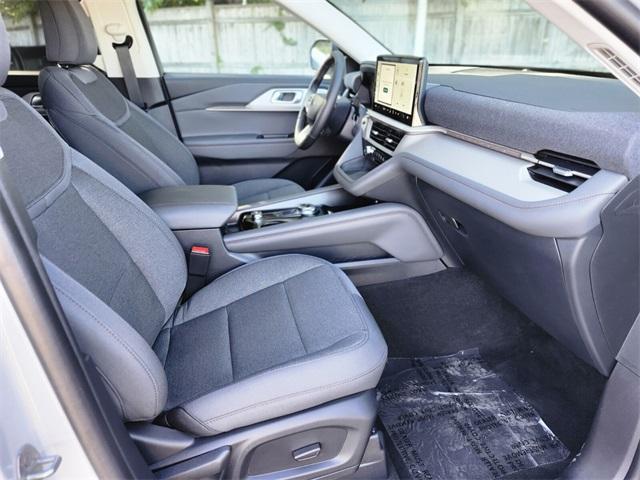 new 2025 Ford Explorer car, priced at $40,770