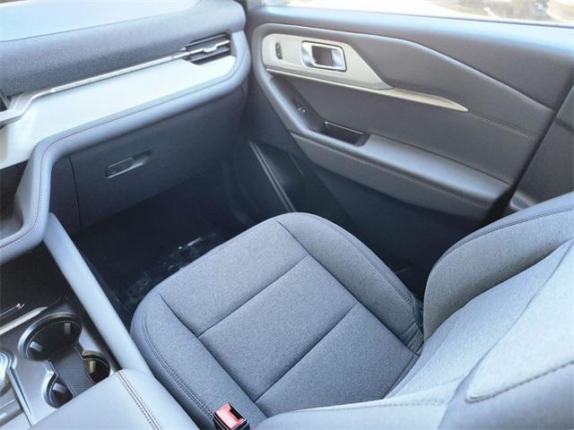 new 2025 Ford Explorer car, priced at $40,770