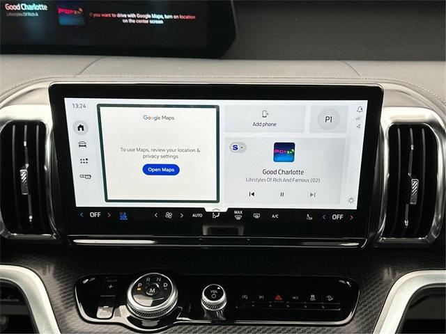 new 2025 Ford Expedition car, priced at $83,645