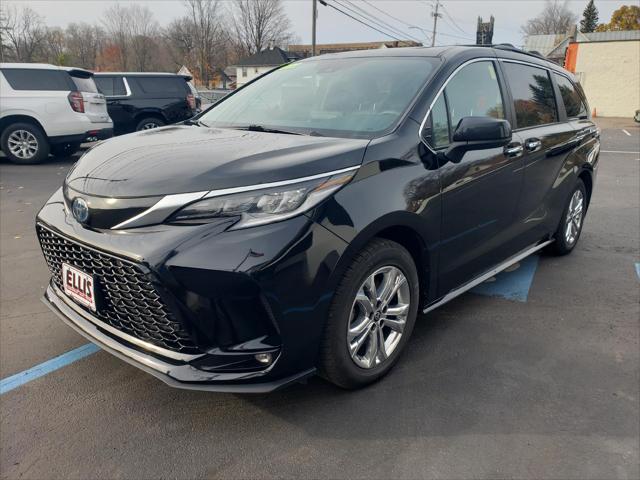 used 2022 Toyota Sienna car, priced at $38,999