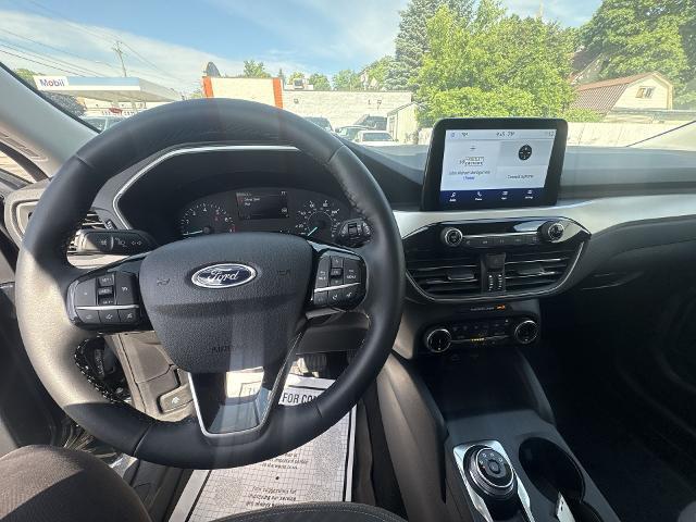 used 2022 Ford Escape car, priced at $24,749