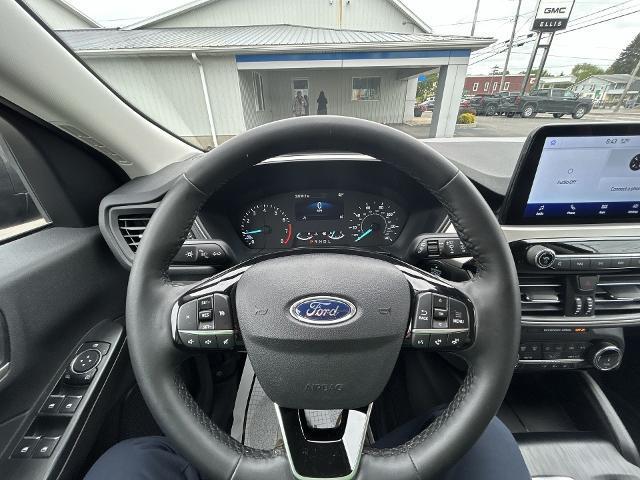 used 2022 Ford Escape car, priced at $26,739