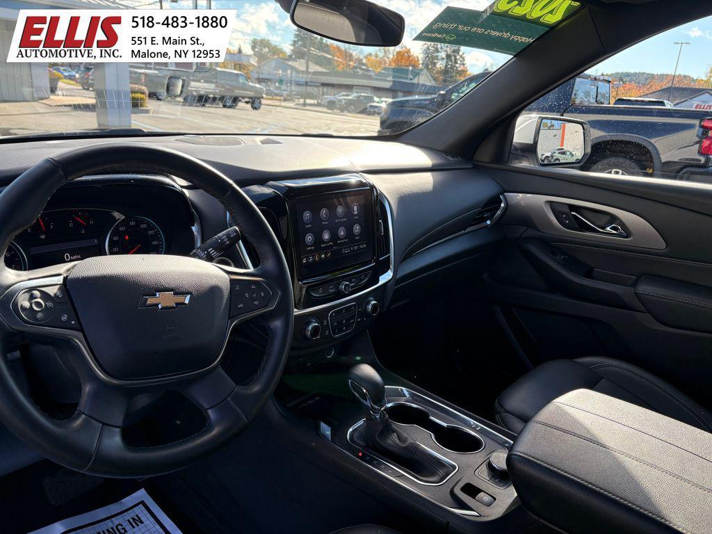 used 2023 Chevrolet Traverse car, priced at $32,934