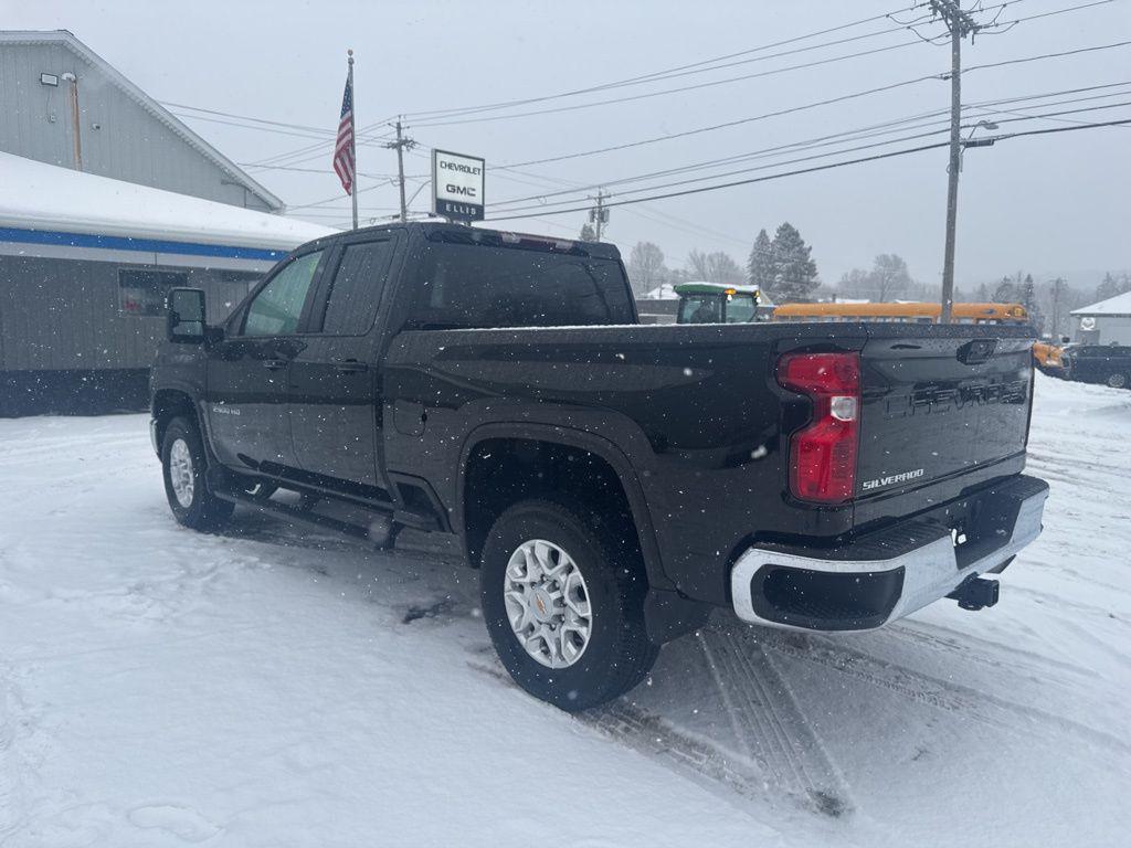 used 2024 Chevrolet Silverado 2500 car, priced at $50,516