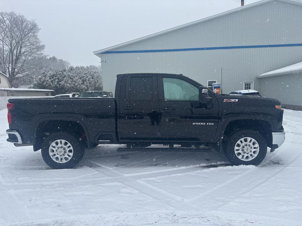 used 2024 Chevrolet Silverado 2500 car, priced at $50,516