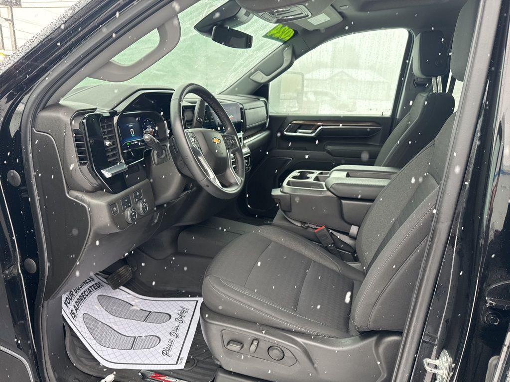 used 2024 Chevrolet Silverado 2500 car, priced at $50,516