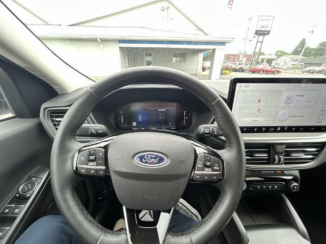 used 2023 Ford Escape car, priced at $29,159