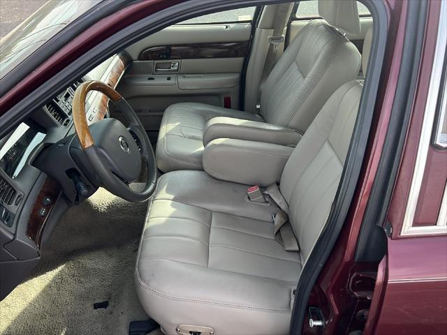 used 2006 Mercury Grand Marquis car, priced at $10,995