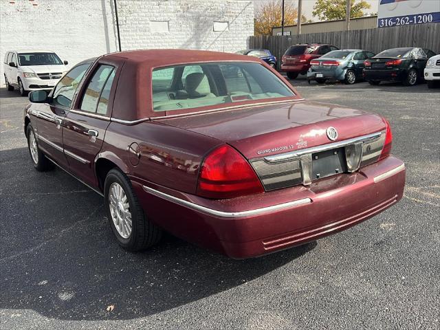 used 2006 Mercury Grand Marquis car, priced at $10,995